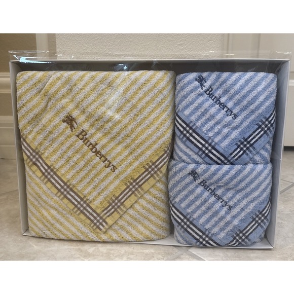 VTG Burberry Towel & 2‎ Face Towels Set Box (No Top Of Box) Yellow & Blue Sealed